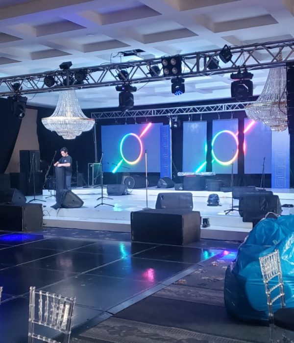 alquiler de pantallas y luces en bogota